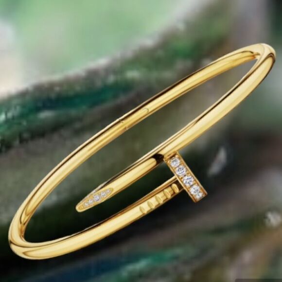 18K GOLD PLATED NAIL BRACELET WOMEN JEWELRY FASHION ACCESSORIES - Picture 1 of 5